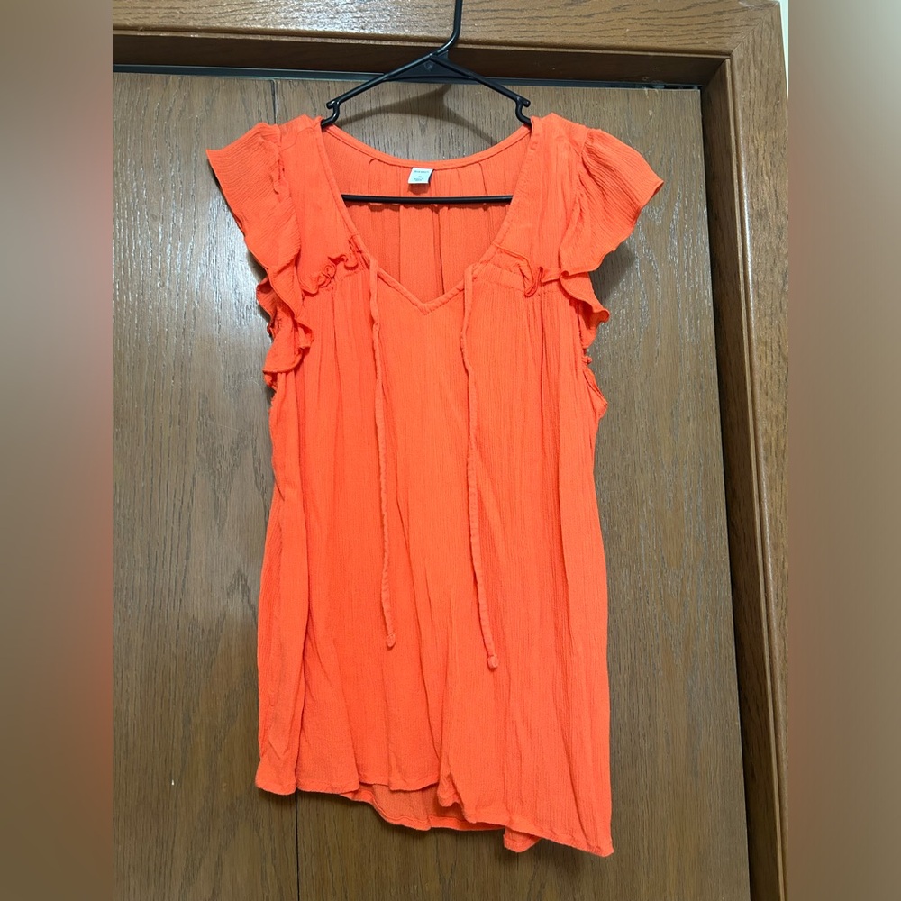 Flutter sleeve top